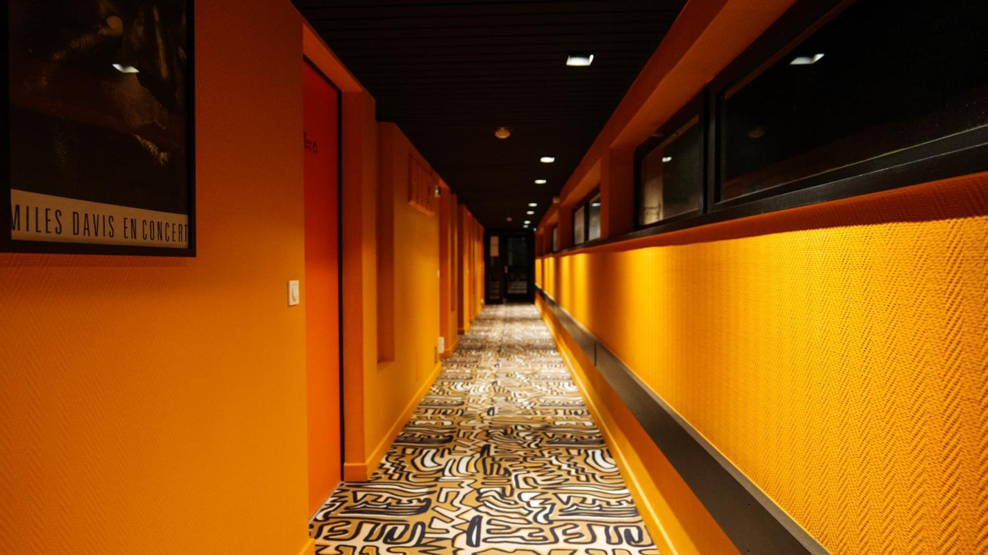 Hyp'Hotel Сен-Марселлен Экстерьер фото